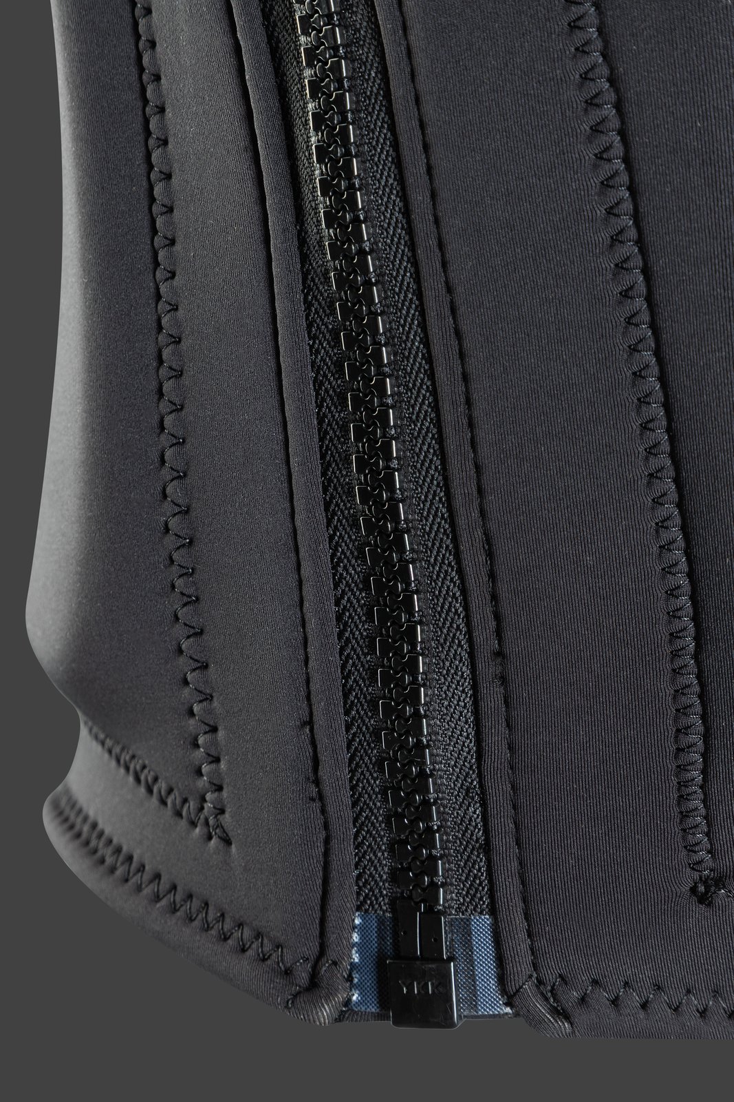 Combat Foil Impact SZ 2026 oldalcipzáras védőmellény strapabíró varrásokkal és YKK cipzárral