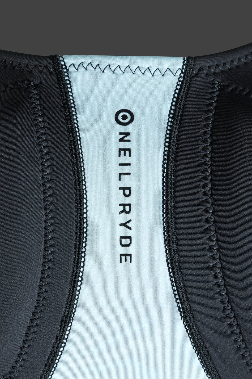 NeilPryde Combat Foil Impact SZ 2026 oldalcipzaras vedomelleny markajelzese es varrasreszlete