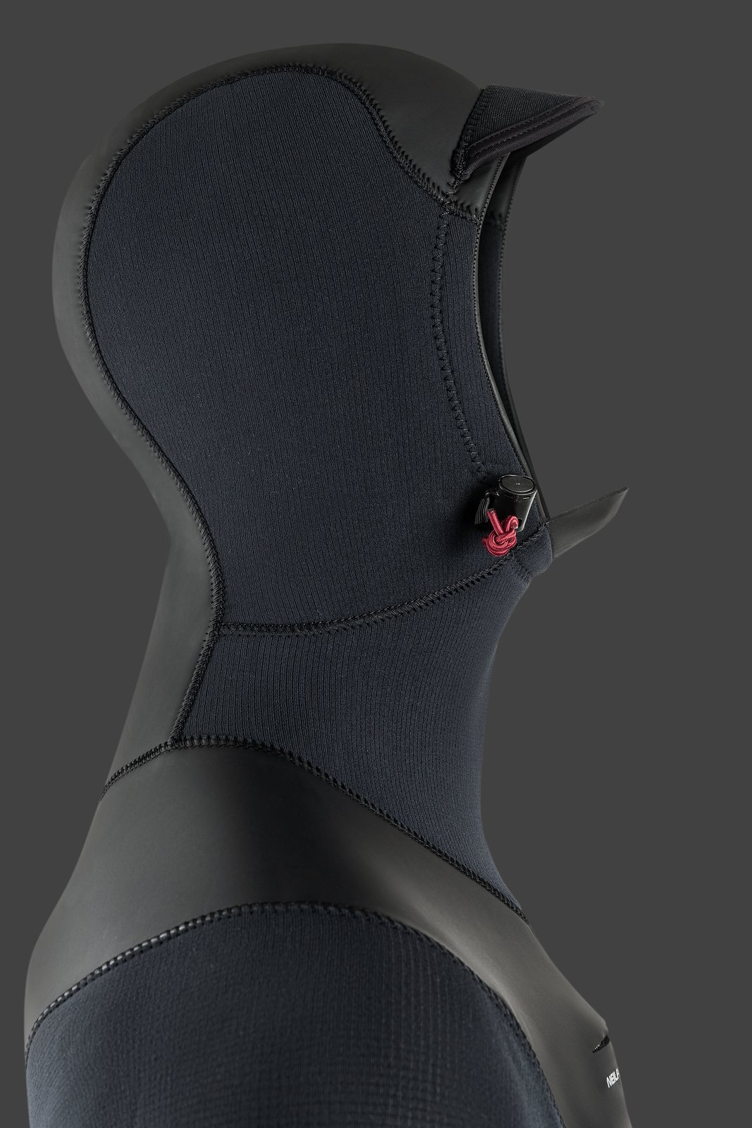 NeilPryde Combat Hooded 6/5 FZ 2025 téli neoprén ruha beépített Hotcell csuklyával, hideg vízi vitorlázáshoz és szörfözéshez