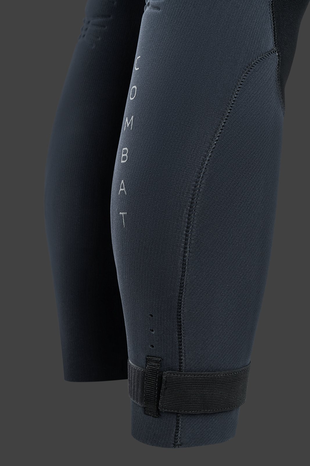 NeilPryde Combat 6/5 FZ 2025 téli neoprén ruha lábszár részlete bokapánttal