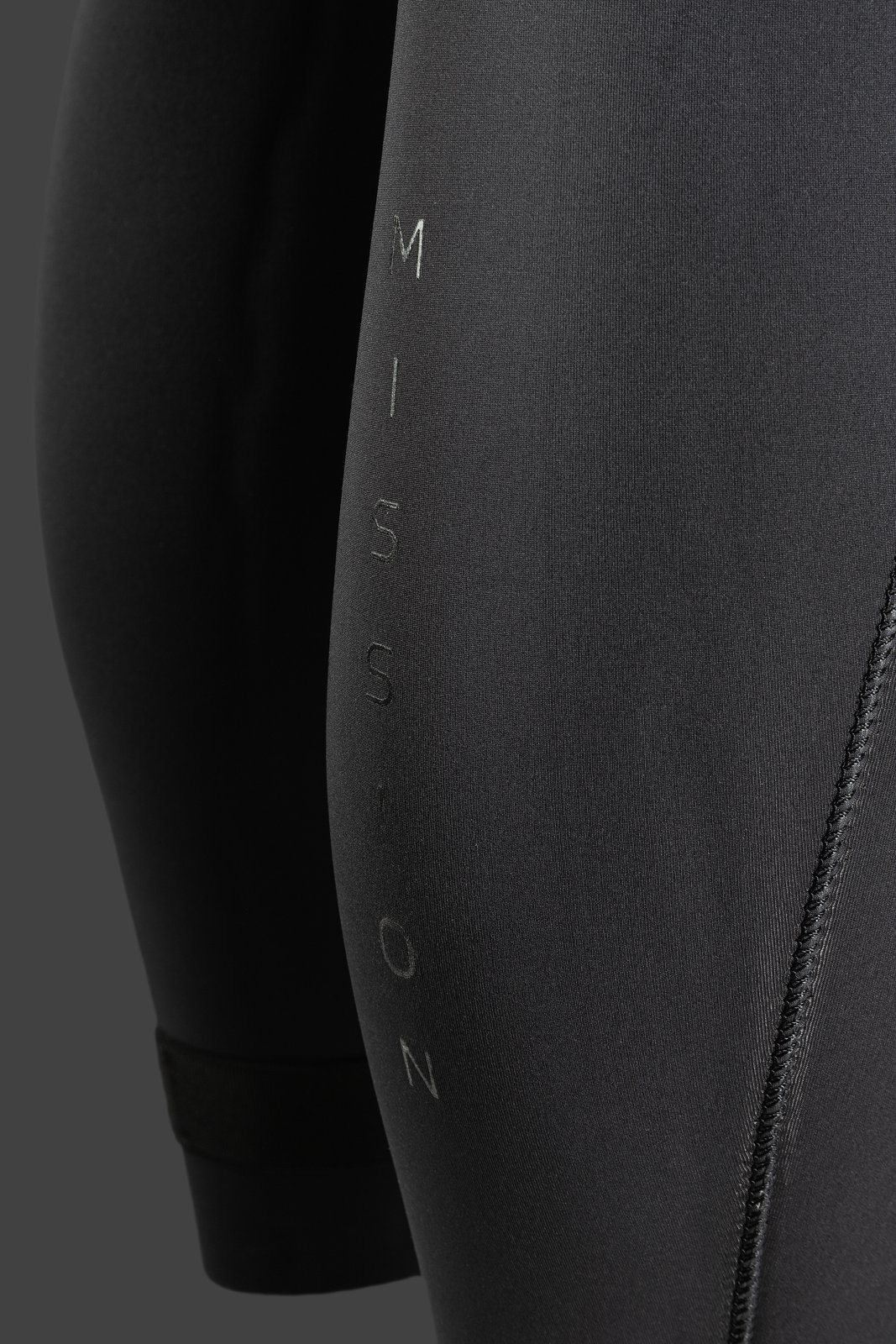 Mission 5/4 Fullsuit GBS BZ 2026 neopren szurfruha feliratos részlete