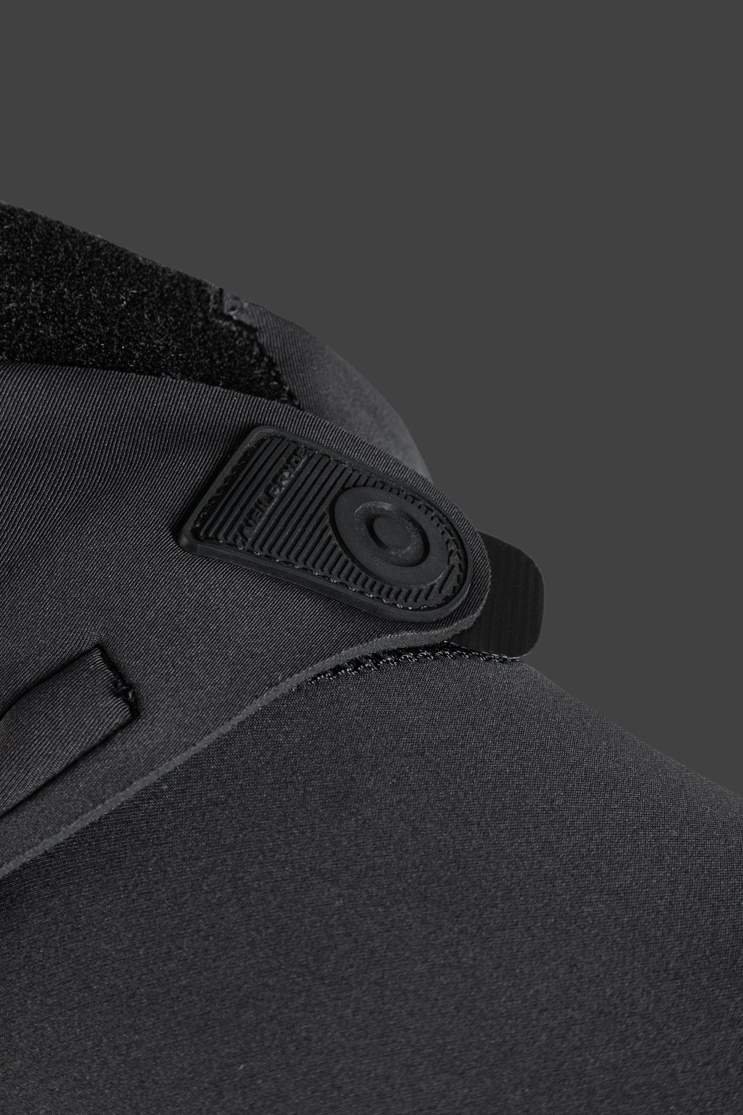 Mission 5/4 Fullsuit GBS BZ 2026 neopren ruha nyakrész és E3 Entry rendszer közeli felvétel