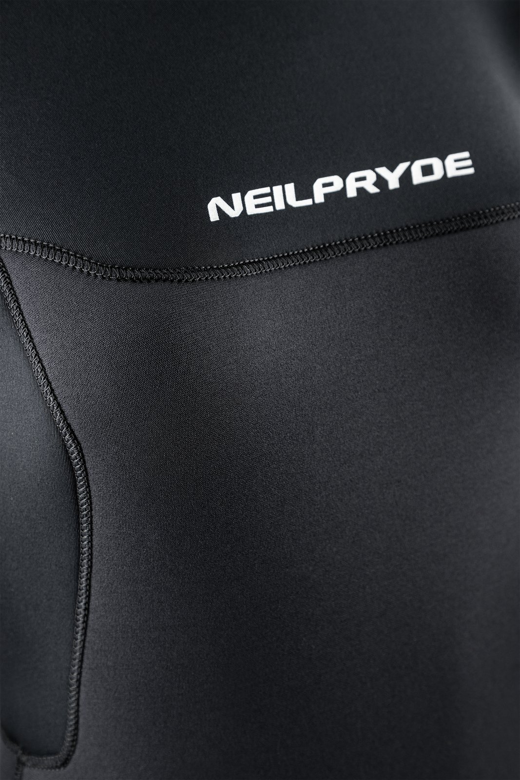 NeilPryde Rental 5/4 GBS BZ neoprén ruha részlete