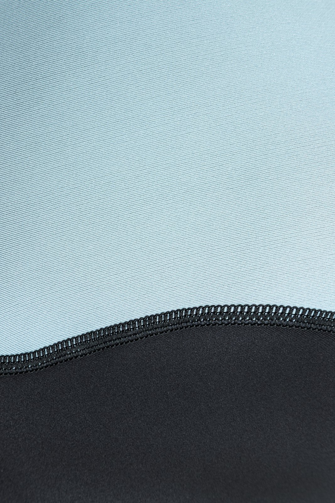 NeilPryde Rise 2/2 Shorty technikai Yamamoto neoprén anyagának textúrája és varrása