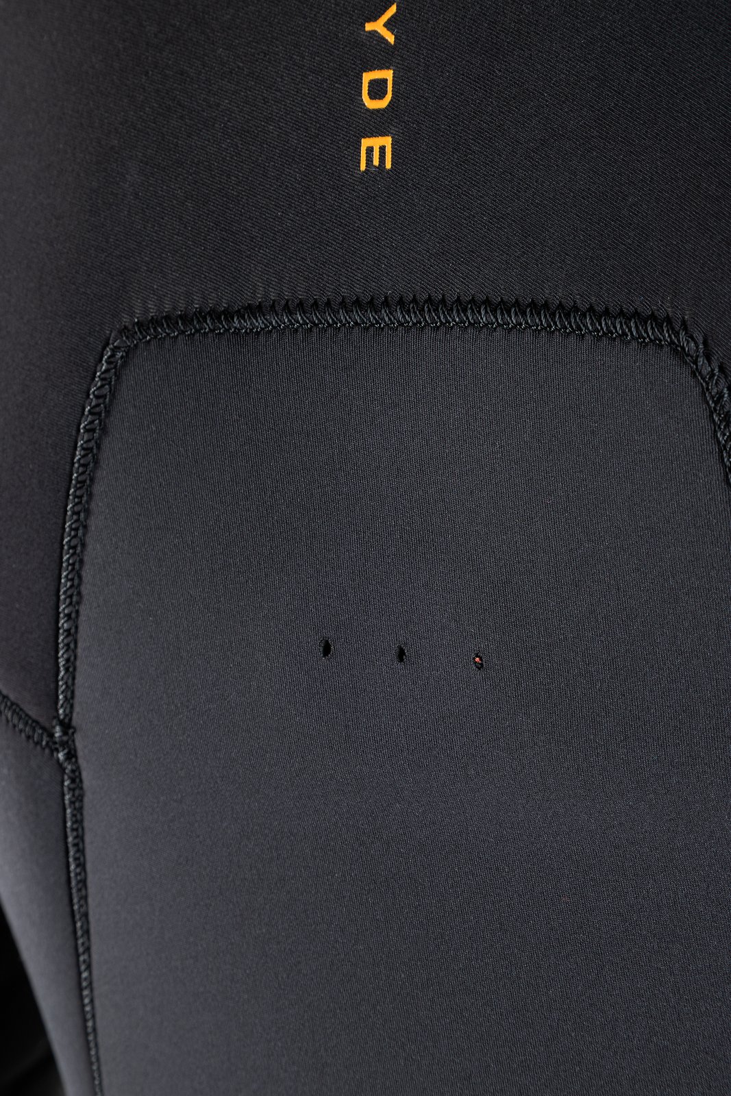 NeilPryde Rise 5/4 Hooded GBS FZ 2026 neoprén ruha anyagának és varrásának közeli részlete