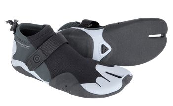 NeilPryde Rise Reef Split 2mm 2026 split-toe szörfcipő leash rögzítővel és Armortex kopásálló talppal