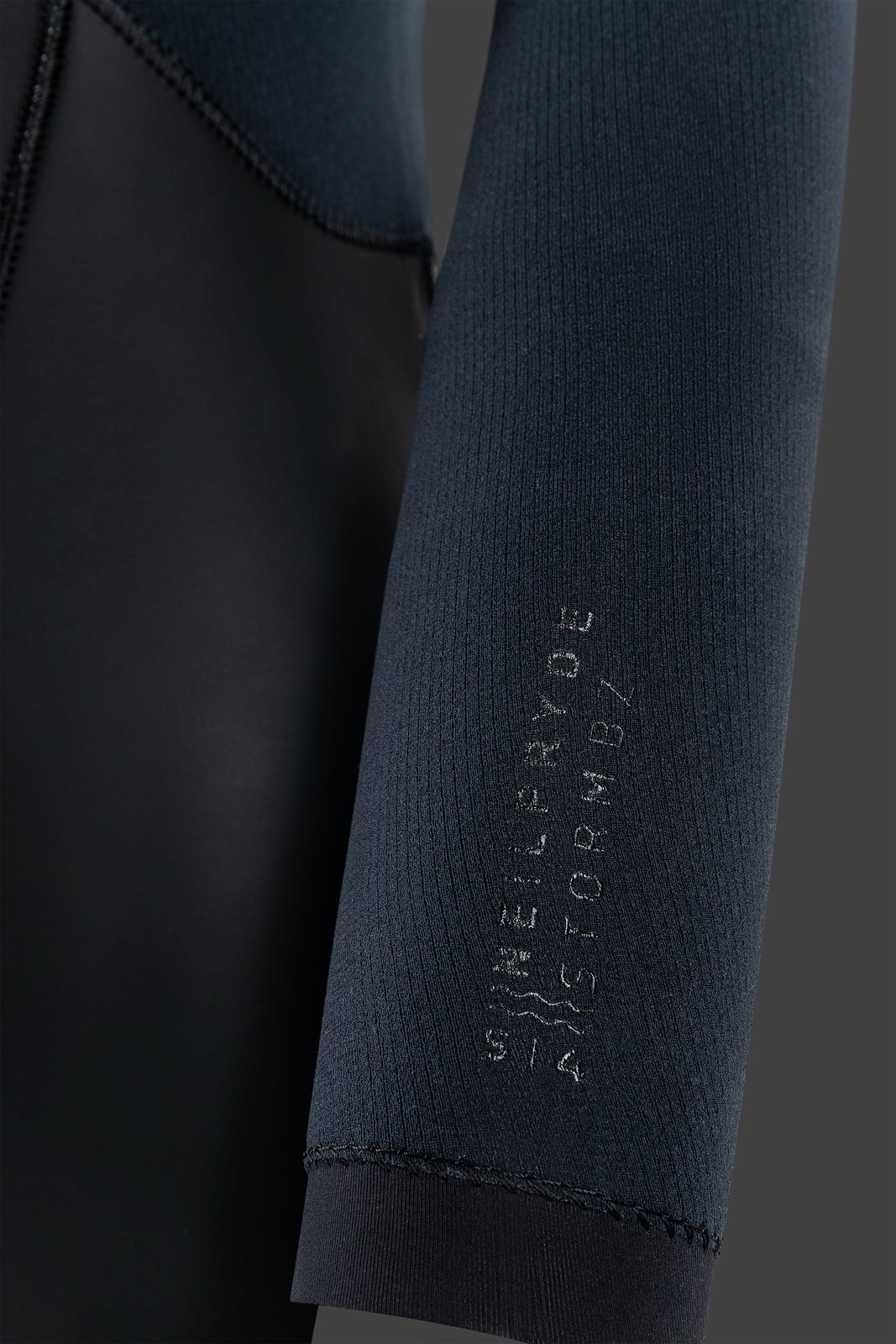 NeilPryde Storm 5/4 BZ 2026 női technikai neoprén ruha G3 Armor Skin felülettel és Tech Zag béléssel a hideg vizes vízisportokhoz