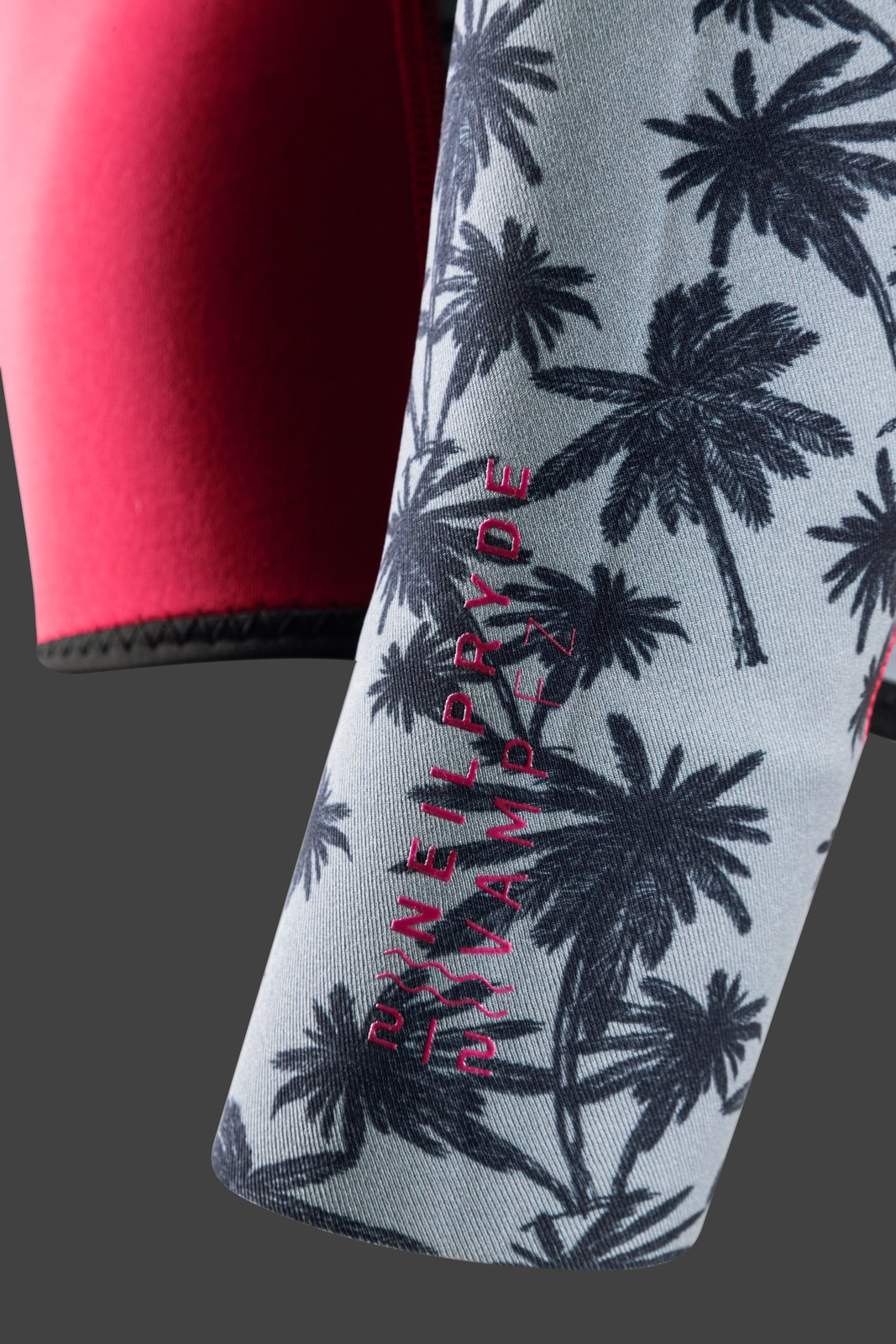 NeilPryde Vamp 2/2 Bikini Cut hosszú ujjú neoprén felső pálmafás mintás karral