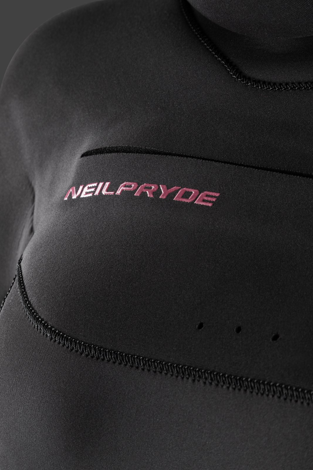 NeilPryde Vamp 5/4 Fullsuit GBS 2026 neoprénhasíték mellkasi rész és logó