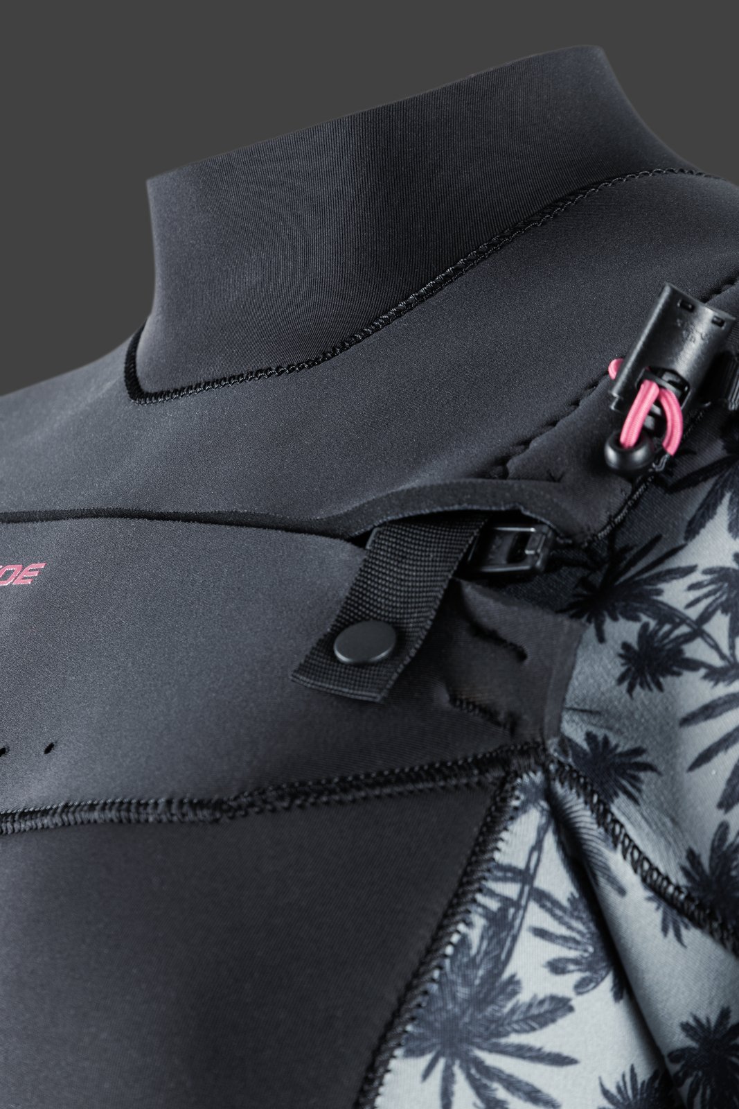 Vamp 5/4 Fullsuit GBS FZ 2026 szörfruha mellkasi Quick Zip cipzáras megoldása és gallérja