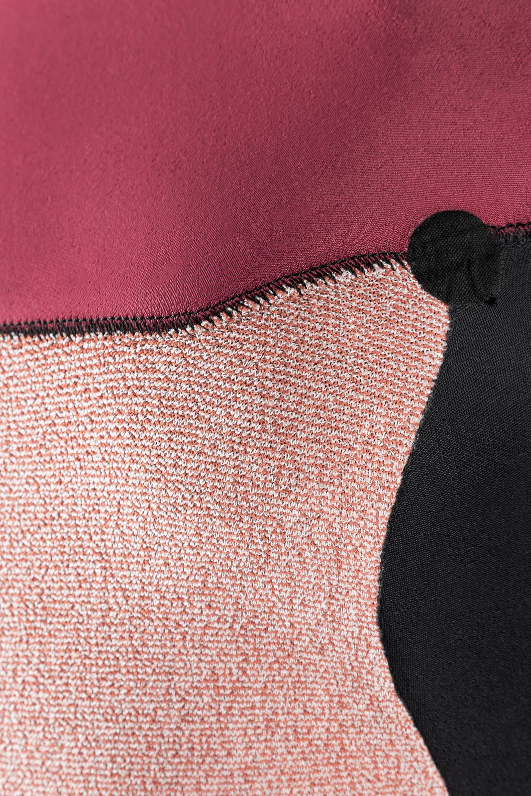 Vamp 5/4 Hooded GBS FZ 2026 neoprén ruha anyagának és varrásának közeli részlete