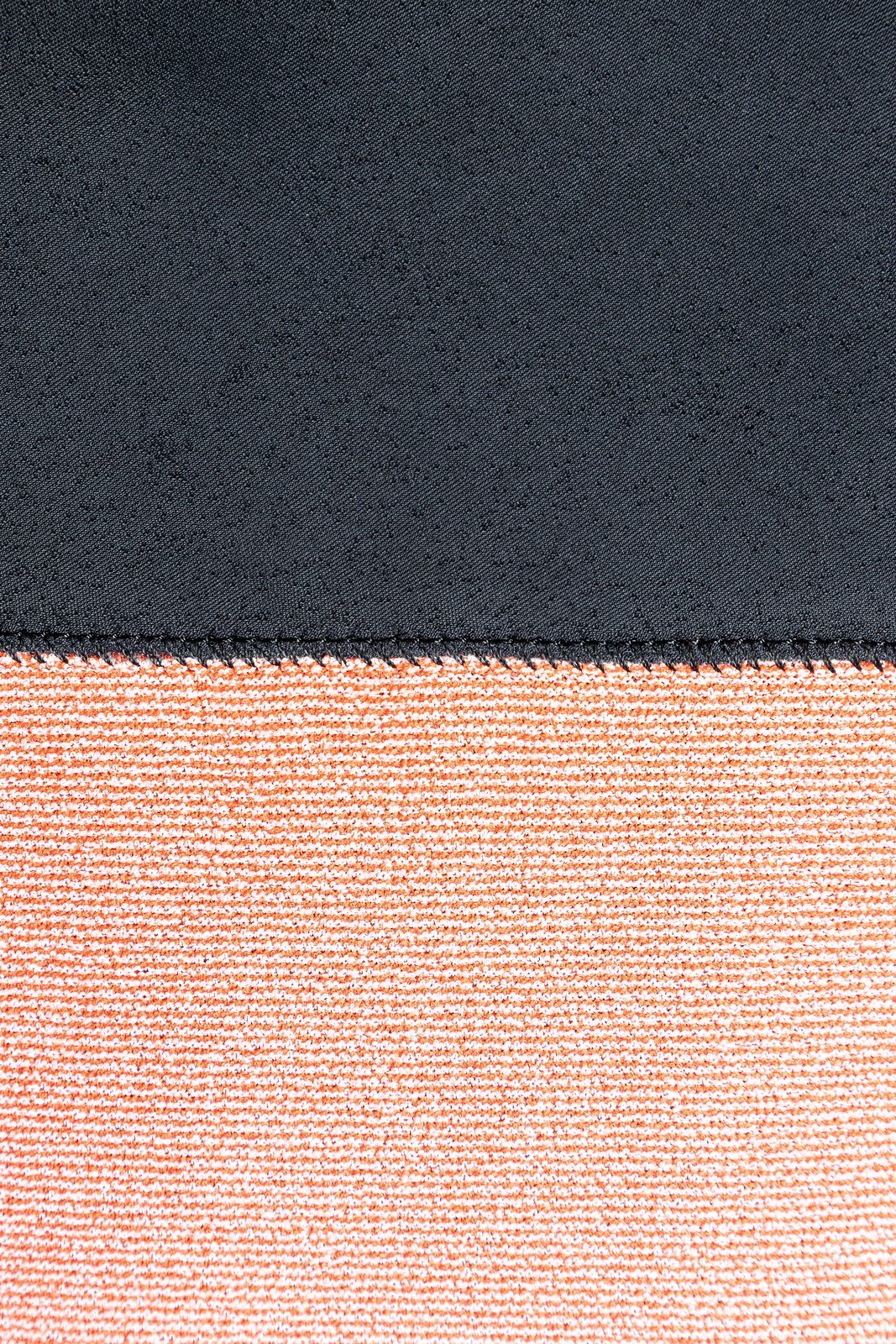 Wizard 3/2 Fullsuit GBS FZ 2026 neoprén ruha anyagának és belső Hotcell bélésének közeli részlete