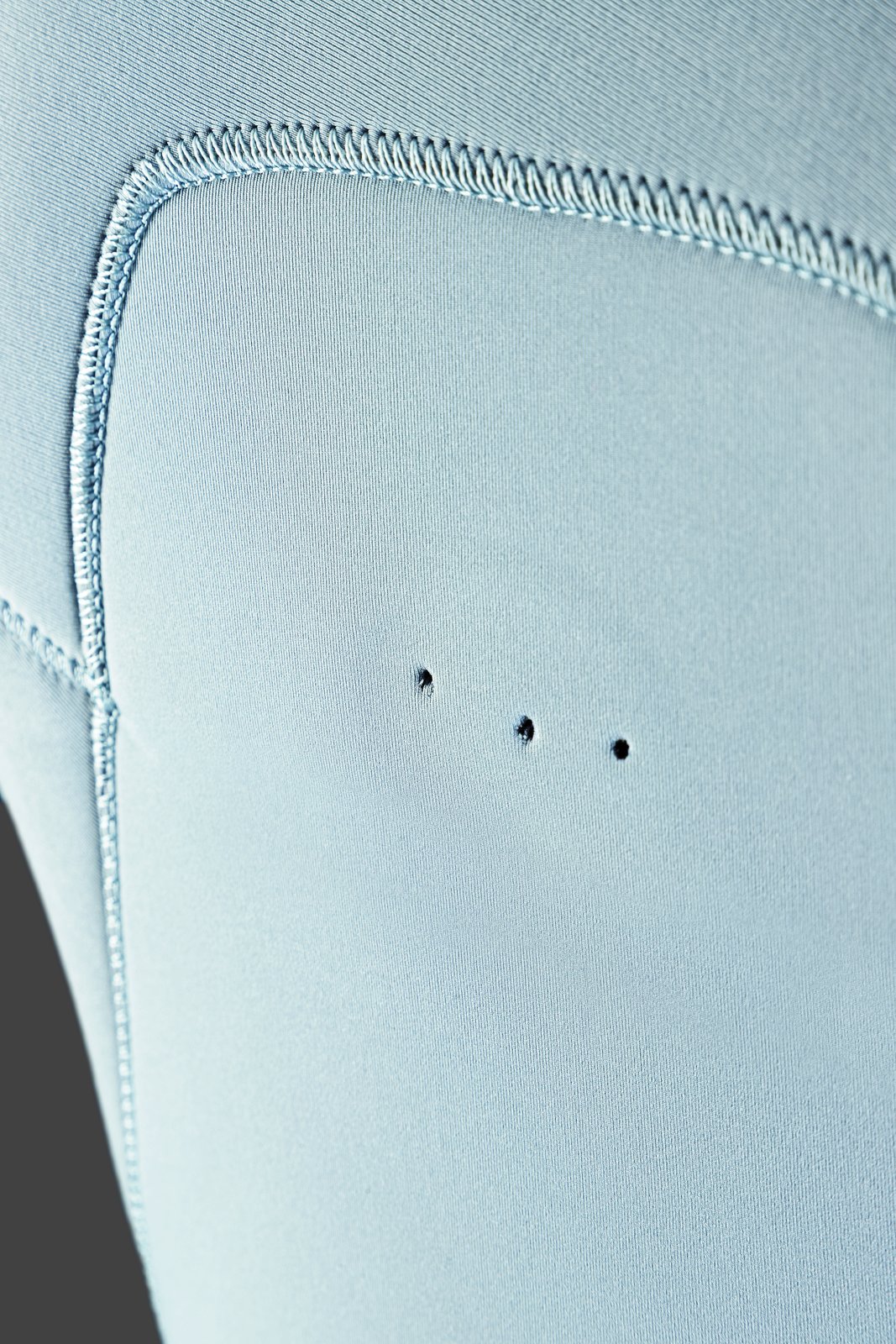 Wizard 3/2 Shorty L/S GBS FZ 2026 neoprén ruha vízelvezető nyílásokkal a maximális rugalmasságért