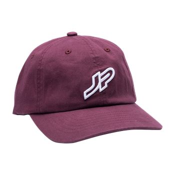 Mahagóni vörös színű JP dad sapka fehér hímzett logóval
