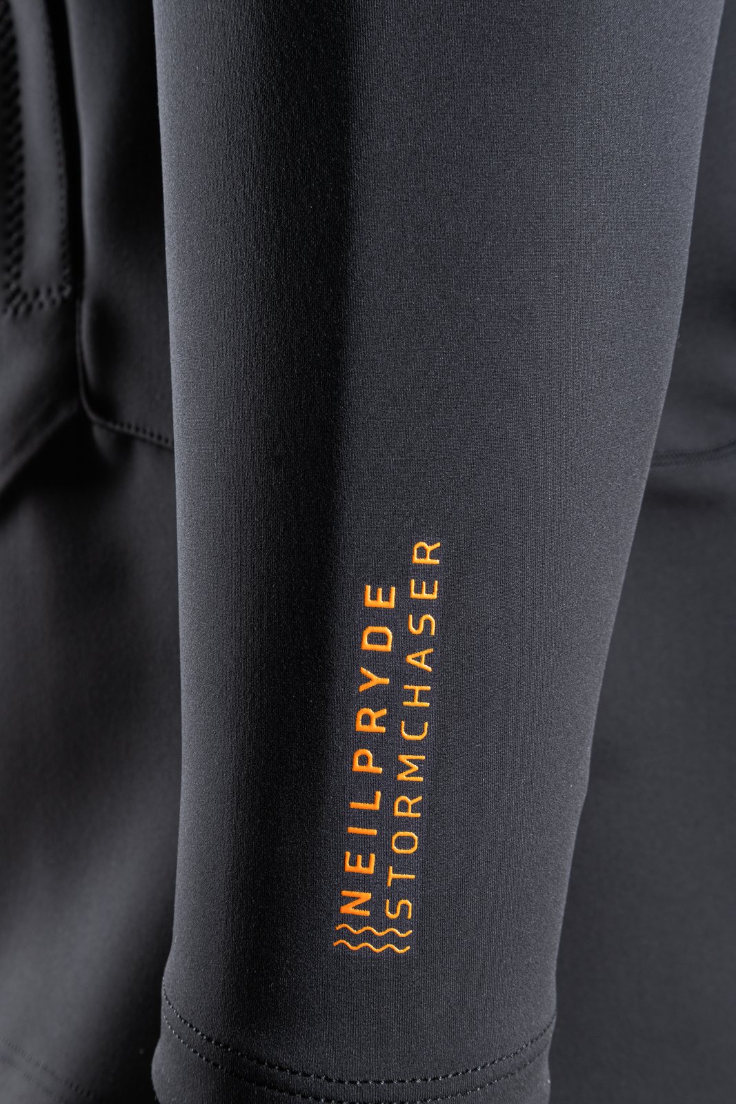 NeilPryde Stormchaser 2026 neoprén dzseki ujjrész narancssárga logóval