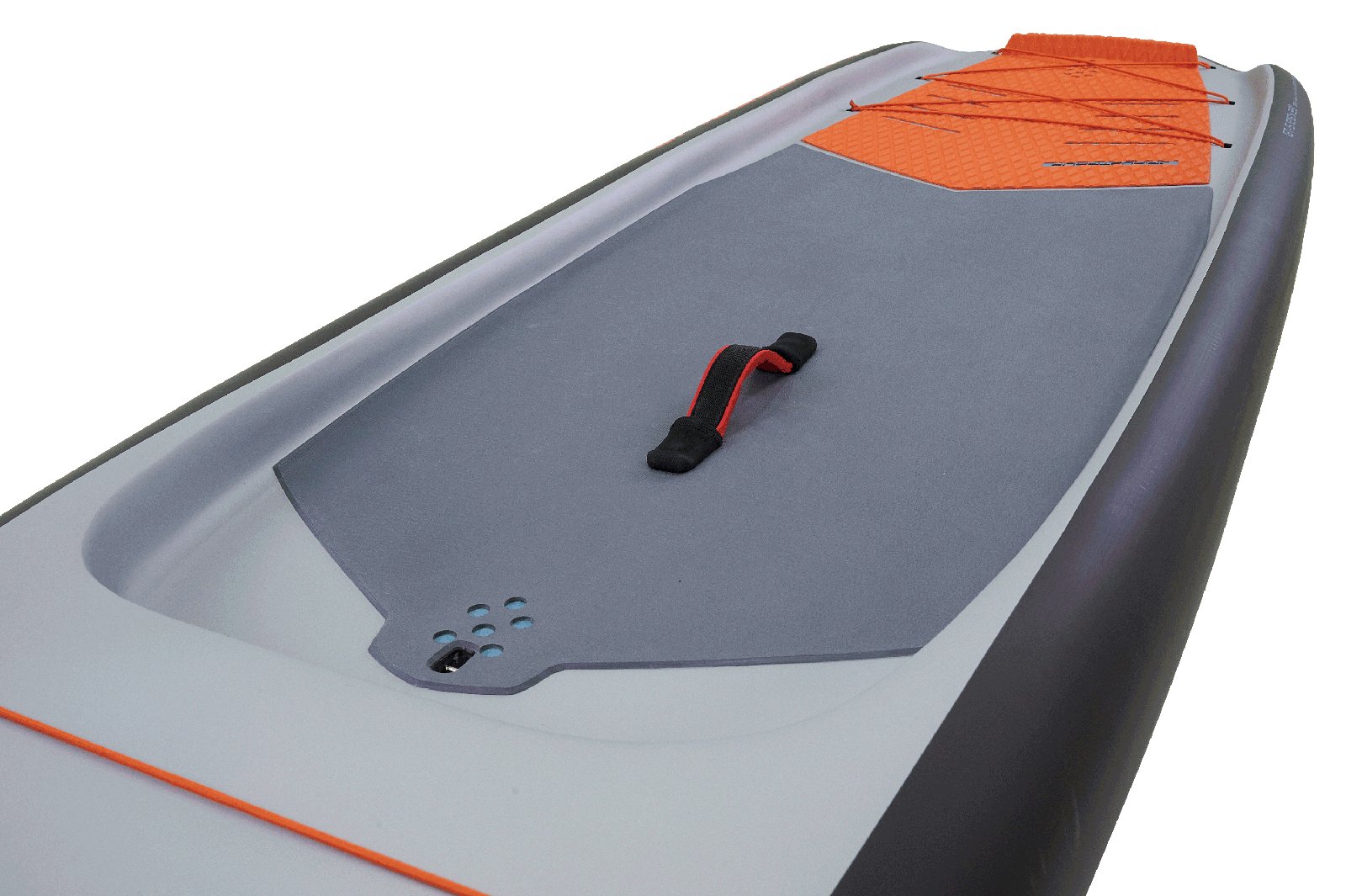 GT-S 2025 túra SUP deszka részlete a cockpit kialakítással és a csomagrögzítő bungee gumikkal