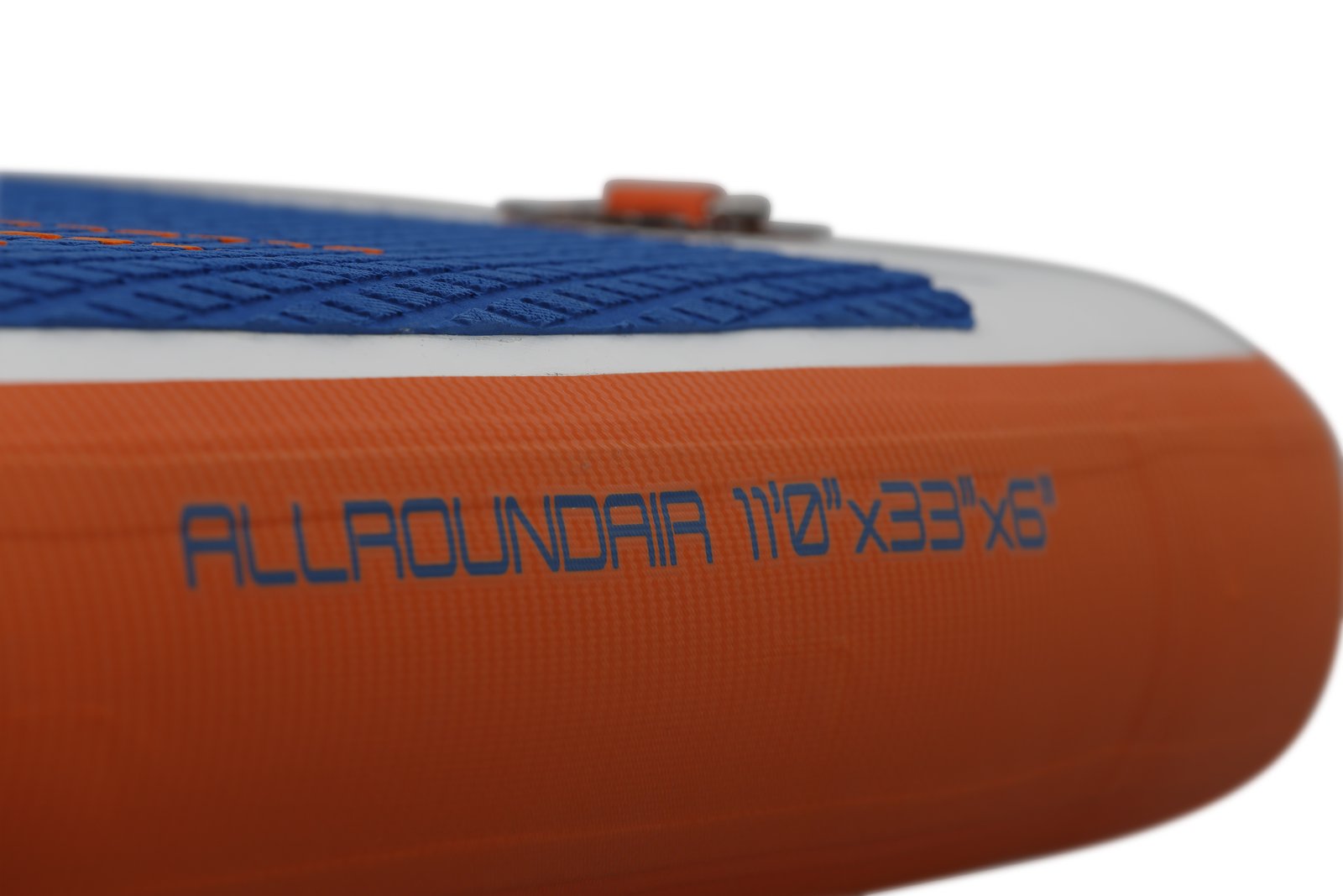 Fanatic AllroundAir LE 2025 felfujhato all-round SUP deszka oldalanak es a csuszásgátló deckpad felületének közeli képe