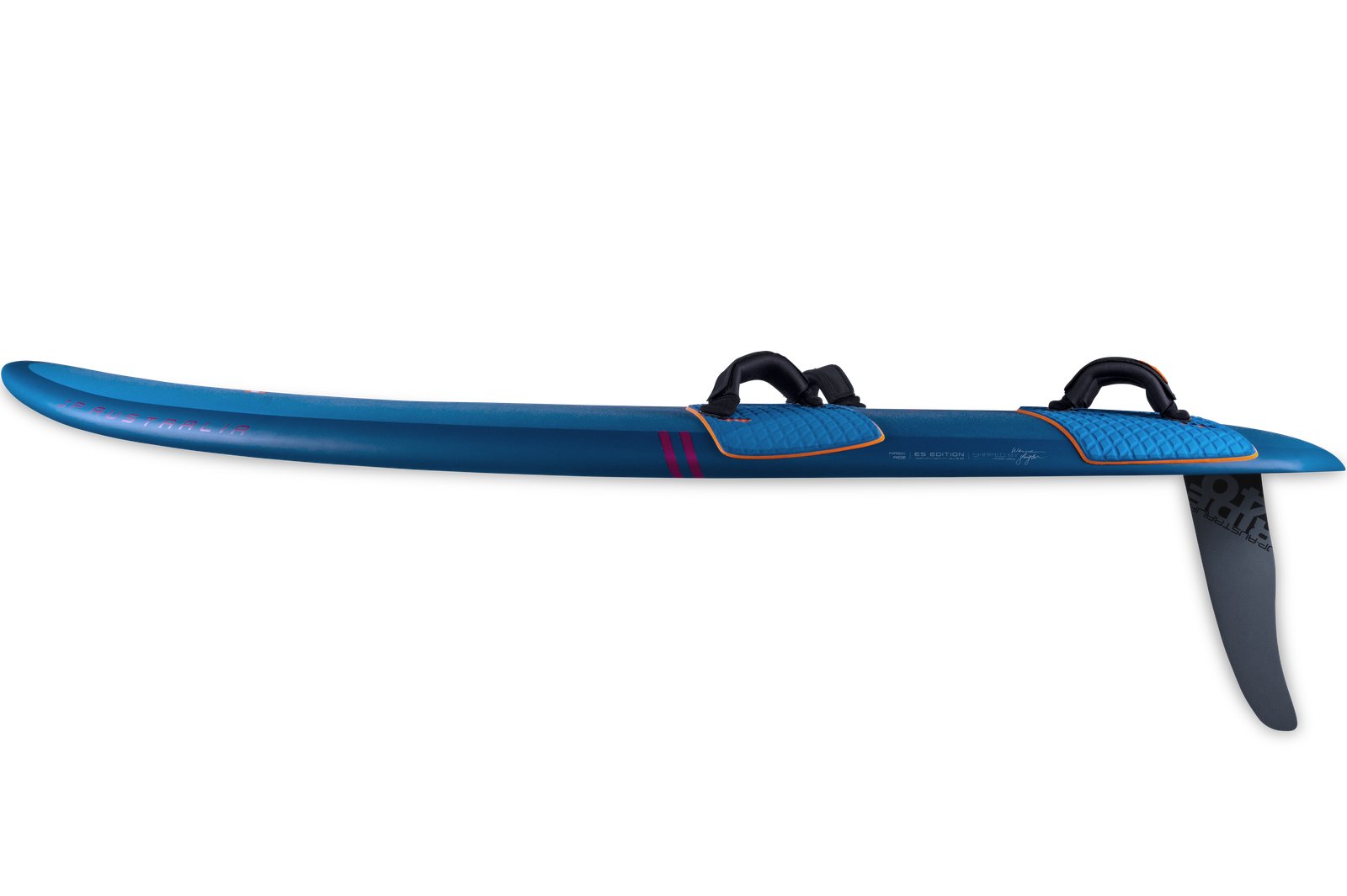JP Australia Magic Ride 2026 freeride windsurf deszka oldalnézetből, uszonnyal és lábpántokkal felszerelve
