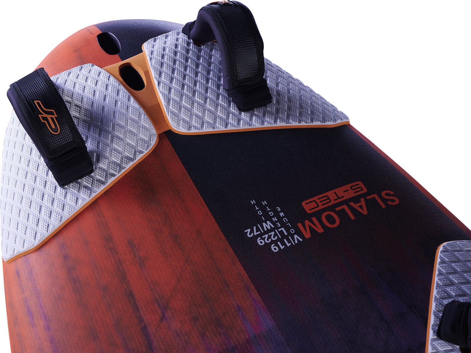 JP Slalom 2026 S-TEC versenyszintű szörfdeszka hátsó része lábpadokkal és betett lábpántokkal