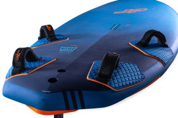 JP Super Lightwind 2025 windsurf deszka lábpántokkal és foil-kész kialakítással