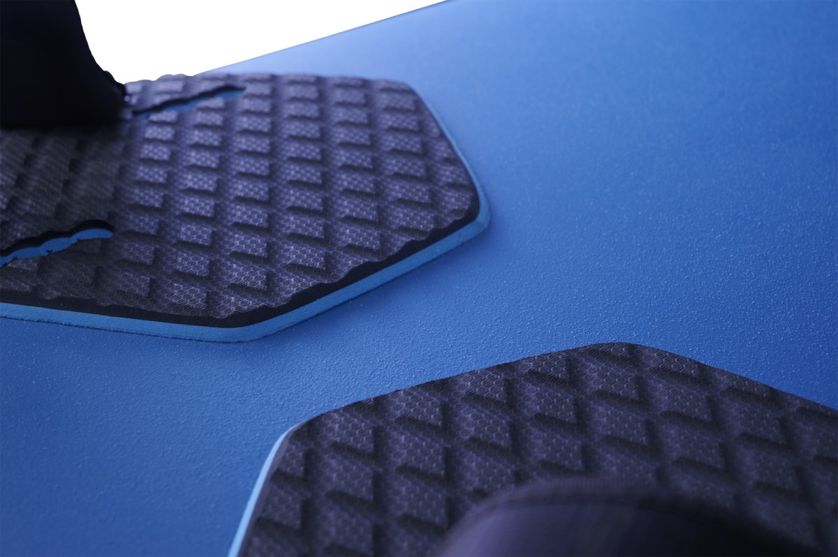 JP Super Ride 2026 windsurf deszka kék felülete és csúszásgátló deck pad borítása