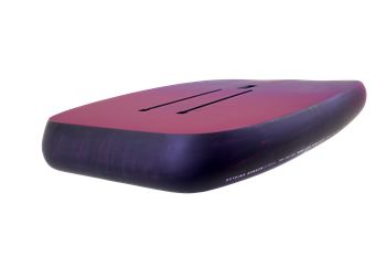 F-Winger 2025 freestyle és freeride wingfoil deszka alulnézetből, foil rögzítési pontokkal