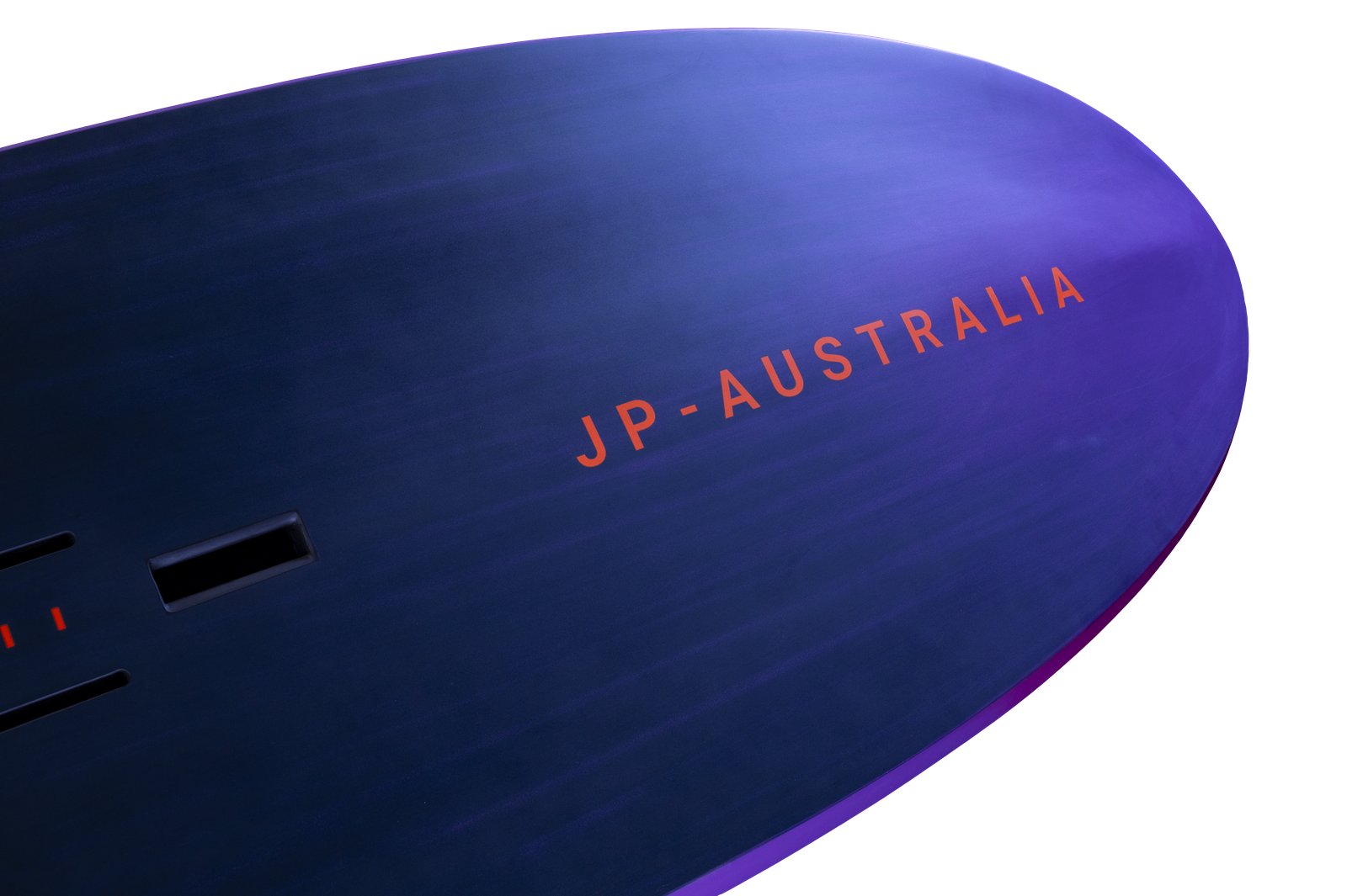 JP Australia XR 2026 wing-foil deszka részlete a foil rögzítési pontokkal