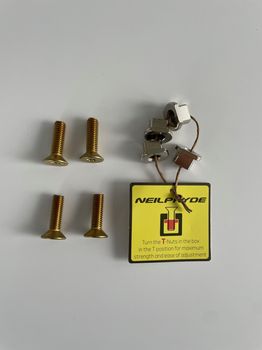 Neilpryde foil T-nut M8 30mm csavar szett a foil deszkához való rögzítéshez